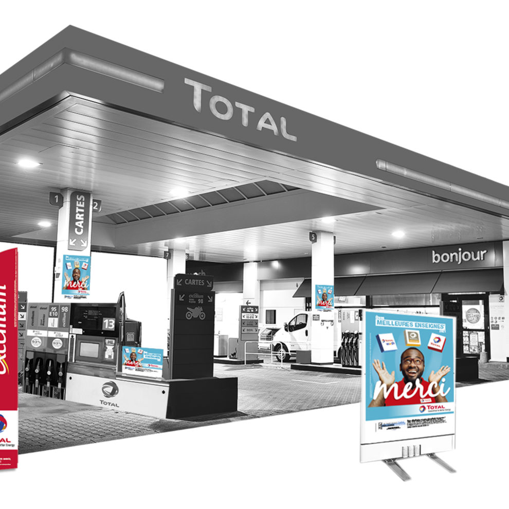 PLV Campagne de publicité multimarques print et digital Total station service 2